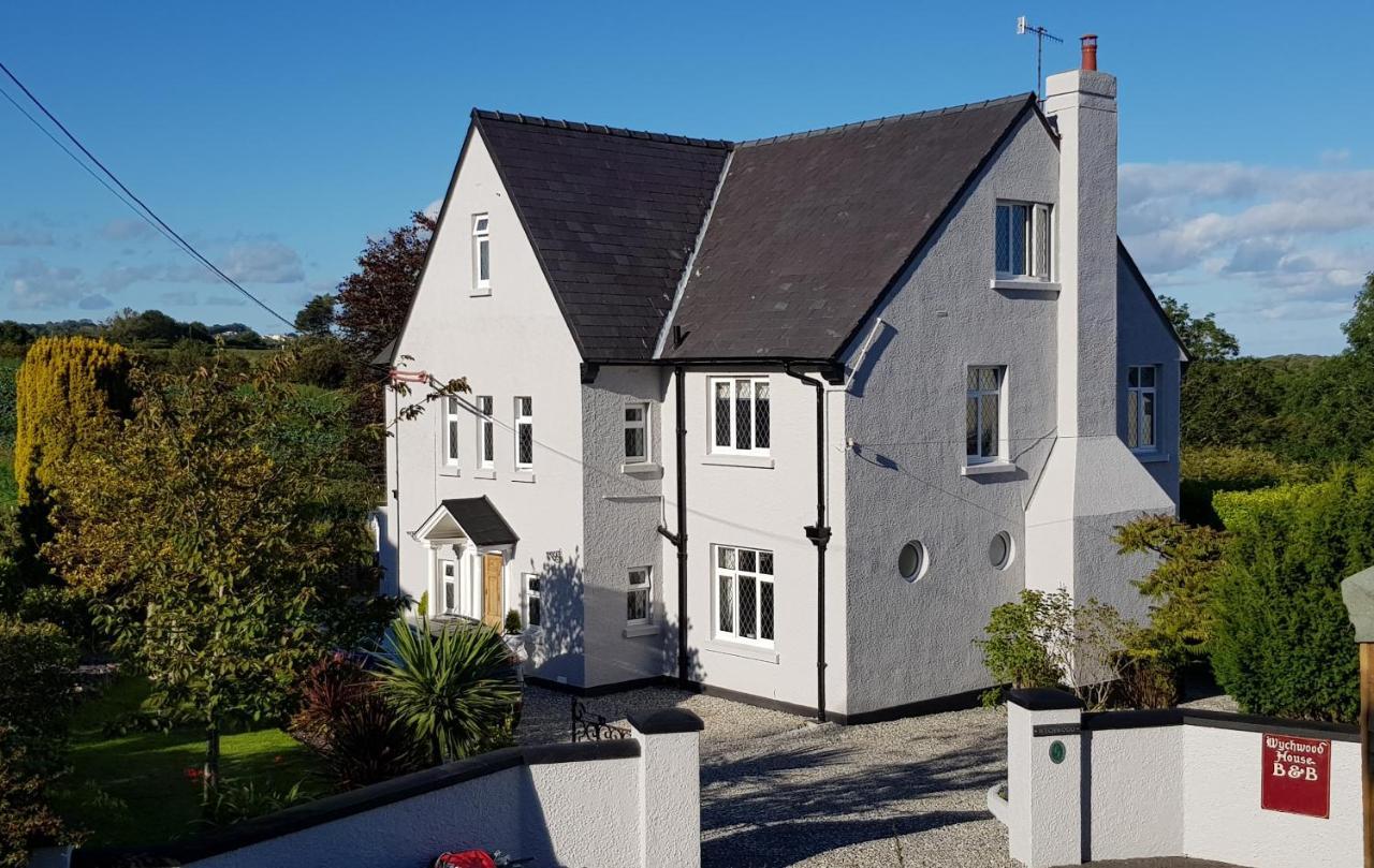 Penally Wychwood House Bed & Breakfast エクステリア 写真