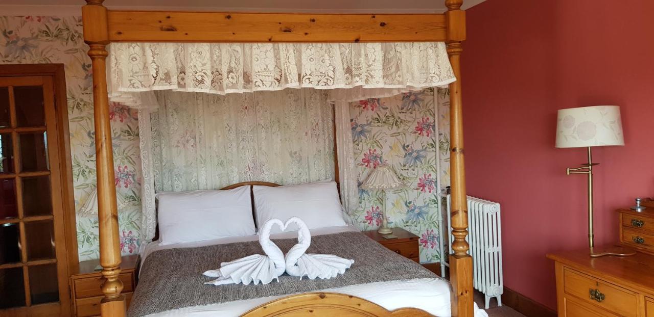 Penally Wychwood House Bed & Breakfast エクステリア 写真