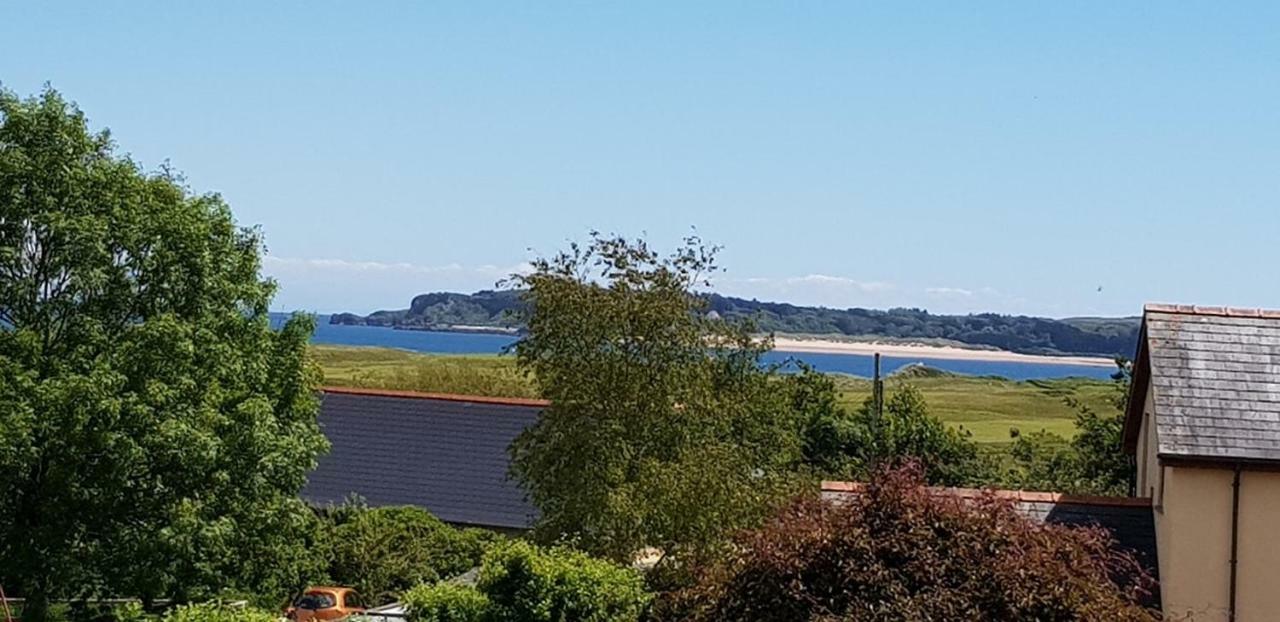 Penally Wychwood House Bed & Breakfast エクステリア 写真